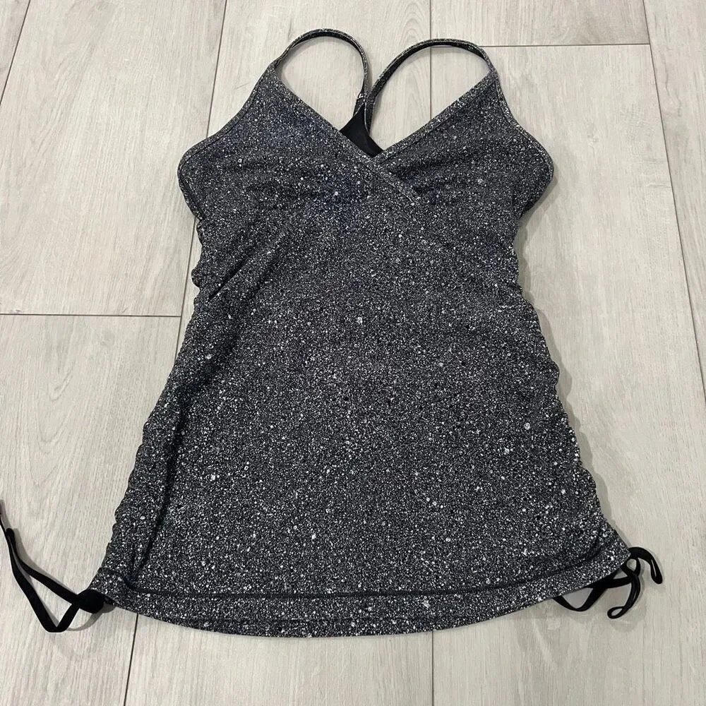Lululemon women’s tank top size 6